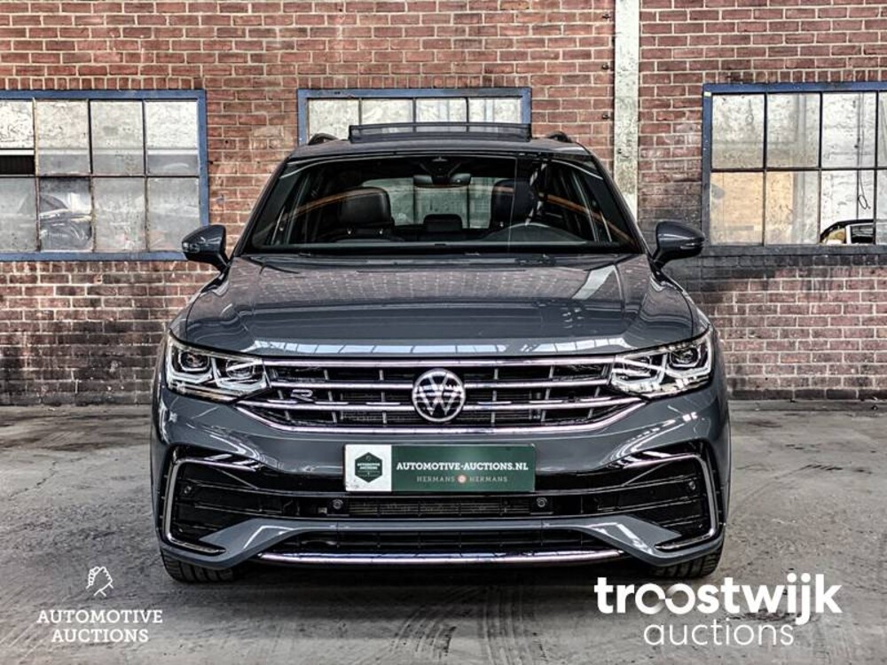 Volkswagen Tiguan R-Line TSI Life Business 150pk 2021 -Fabrieksgarantie-, L-969-ZS