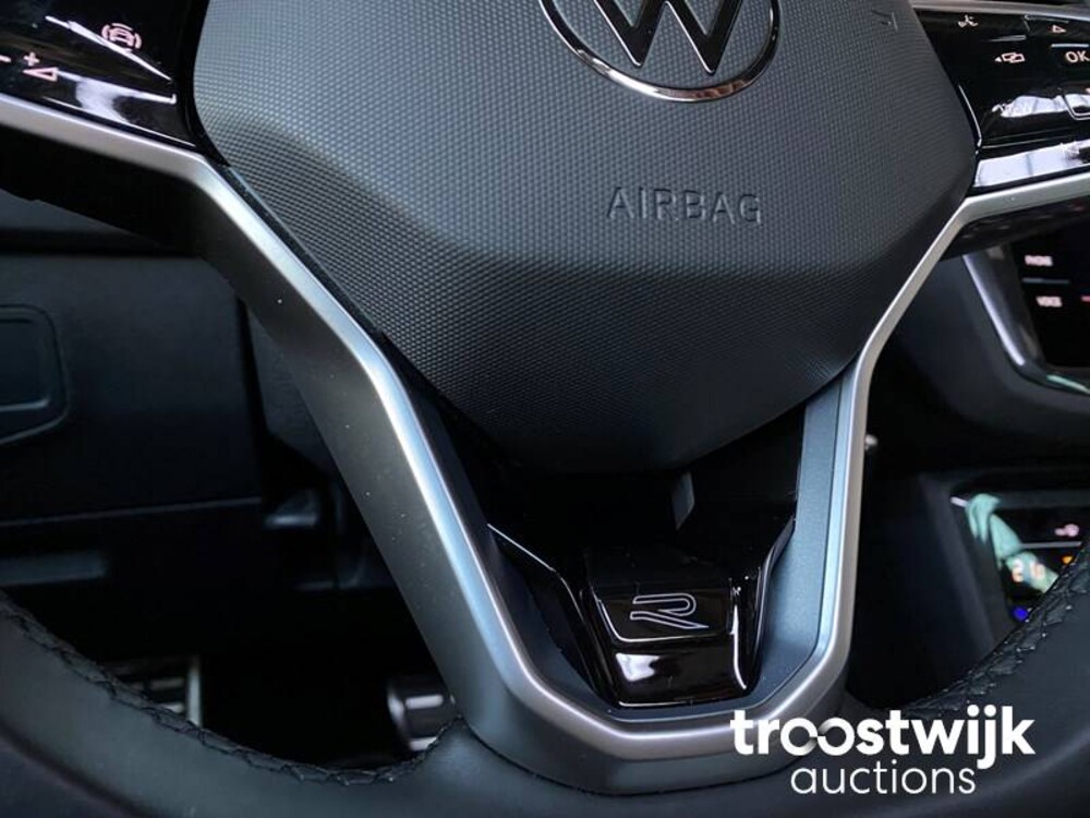 Volkswagen Tiguan R-Line TSI Life Business 150pk 2021 -Fabrieksgarantie-, L-969-ZS