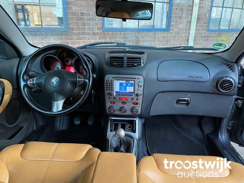 Alfa Romeo GT 2.0 JTS Disegno Bertone  166pk 2005 -Orig. NL-, 82-RK-VF