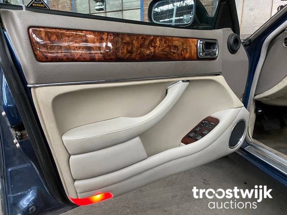 Jaguar 4.0 Jaguar Sovereign 4.0 241pk 1996, PN-JP-18