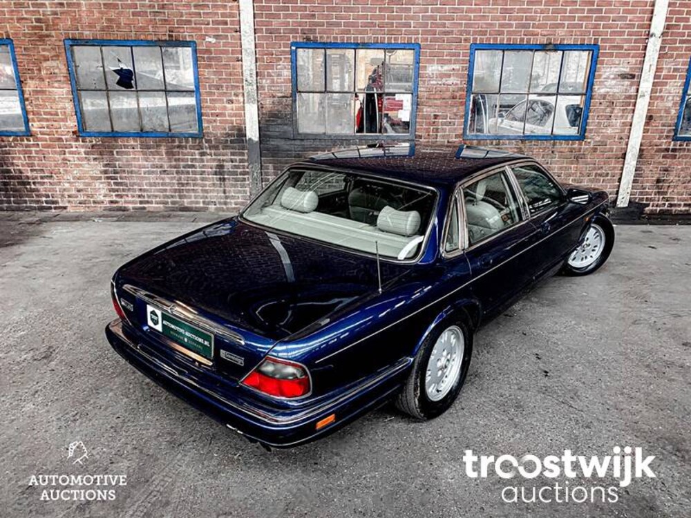 Jaguar 4.0 Jaguar Sovereign 4.0 241pk 1996, PN-JP-18