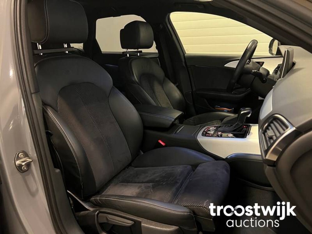 Audi A6 Avant S-Line TDI Ultra Sport Edition Auto