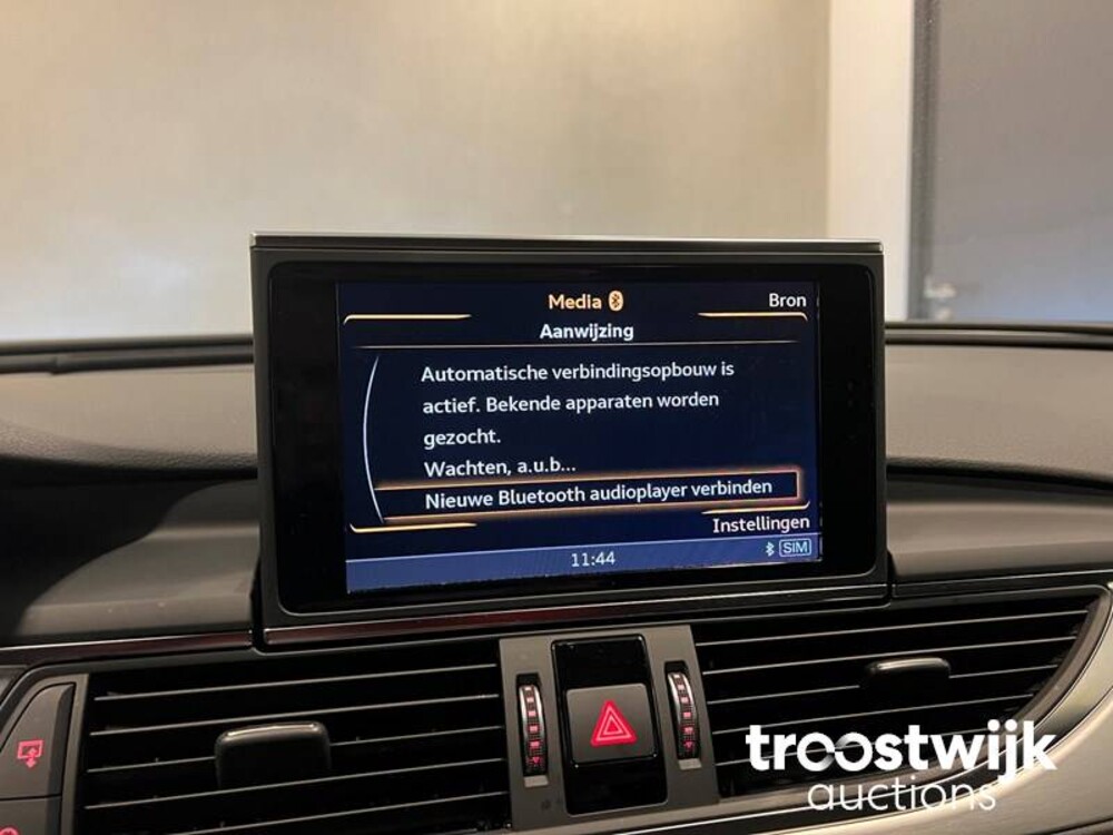 Audi A6 Avant S-Line TDI Ultra Sport Edition Auto