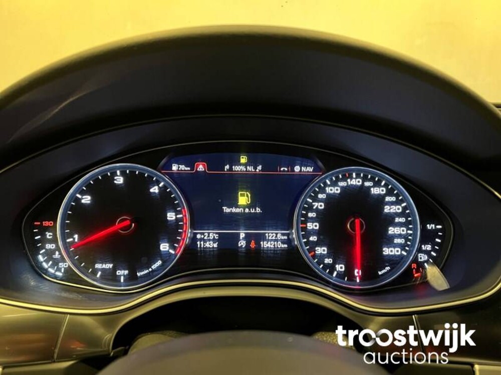 Audi A6 Avant S-Line TDI Ultra Sport Edition Auto