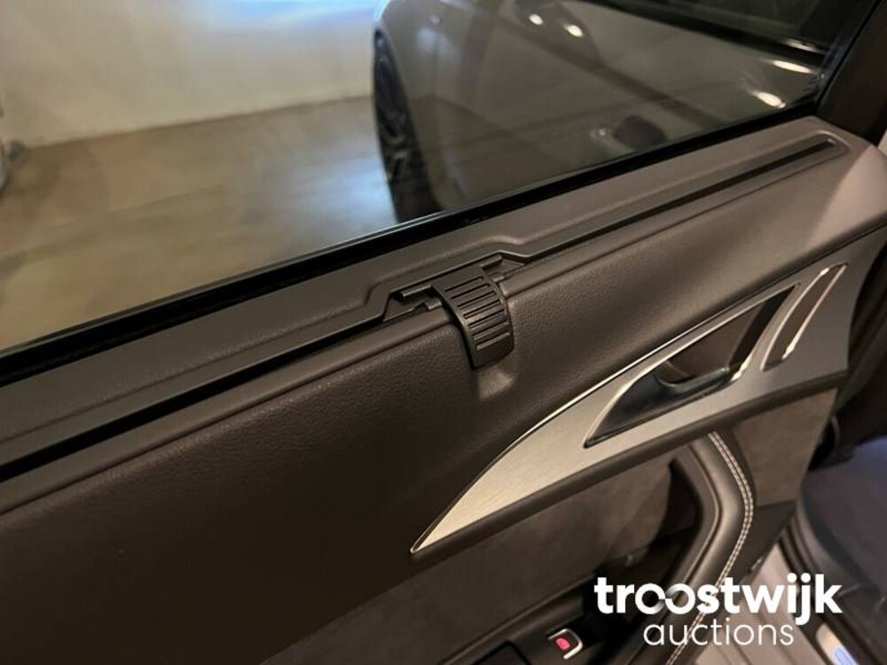 Audi A6 Avant S-Line TDI Ultra Sport Edition Auto