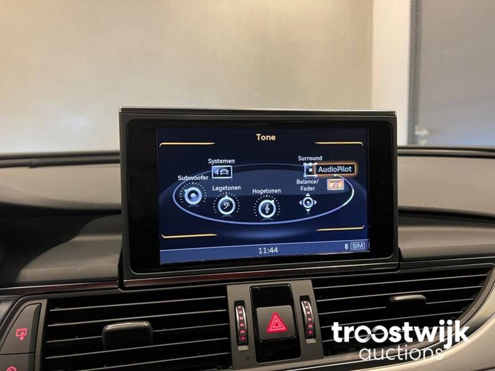 Audi A6 Avant S-Line TDI Ultra Sport Edition Auto