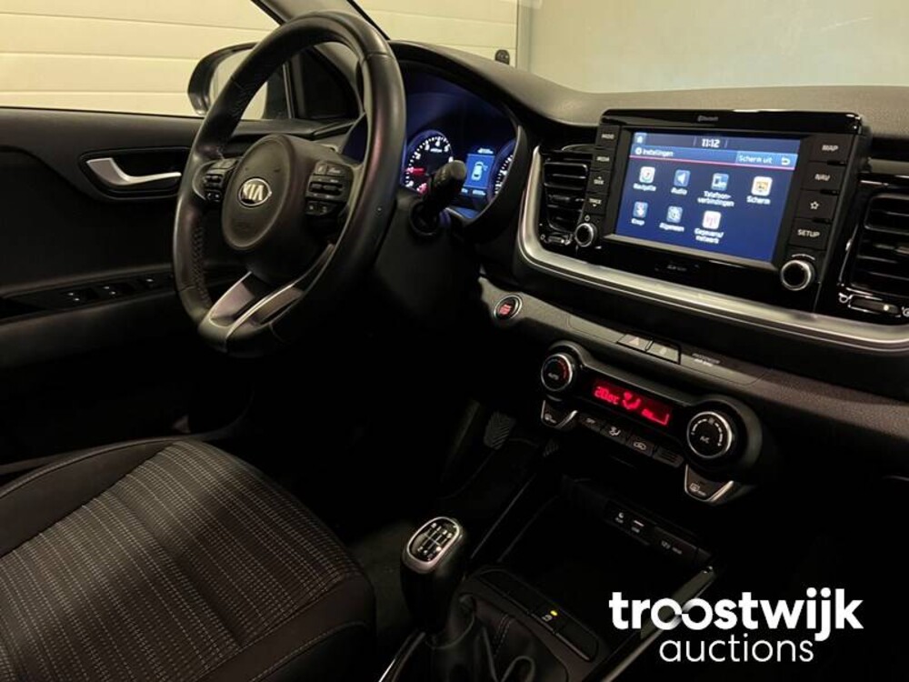 Kia Stonic 1.0 T-GDi DynamicLine Auto
