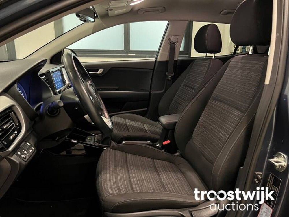 Kia Stonic 1.0 T-GDi DynamicLine Auto