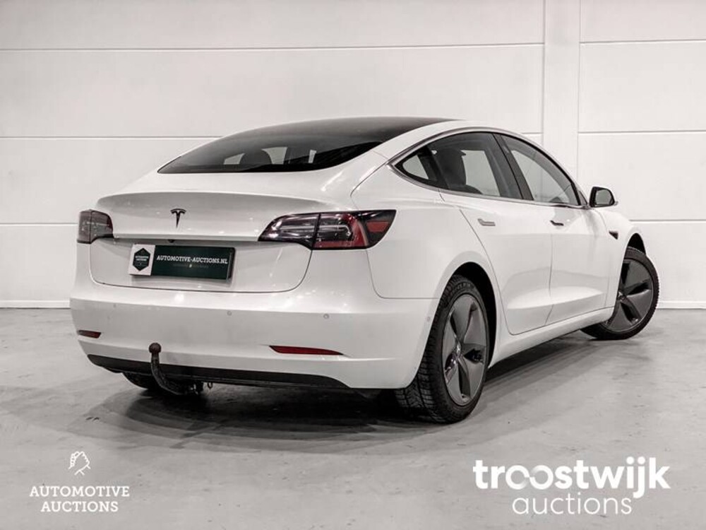 Tesla Model 3 Standard RWD Plus Auto