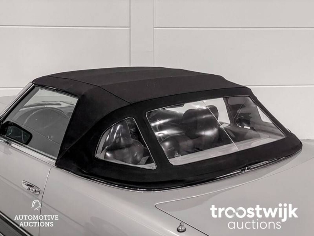 Mercedes-Benz 500SL W107-046 Auto