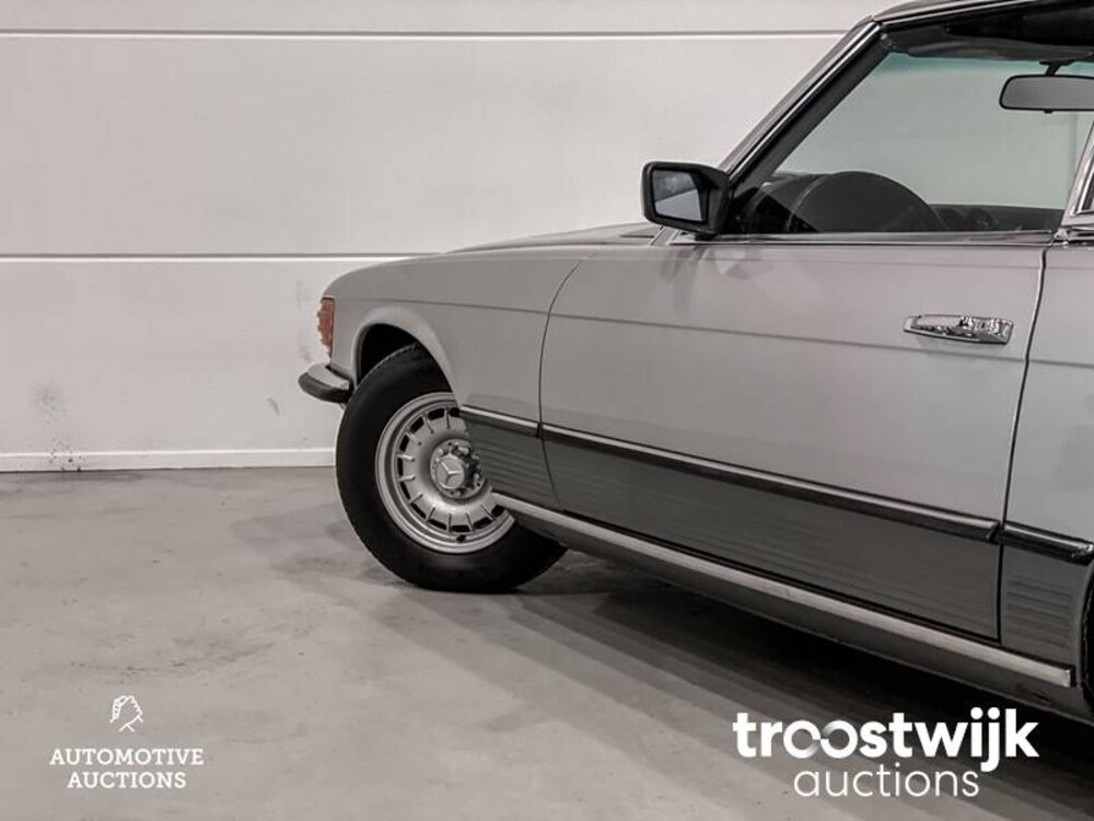 Mercedes-Benz 500SL W107-046 Auto