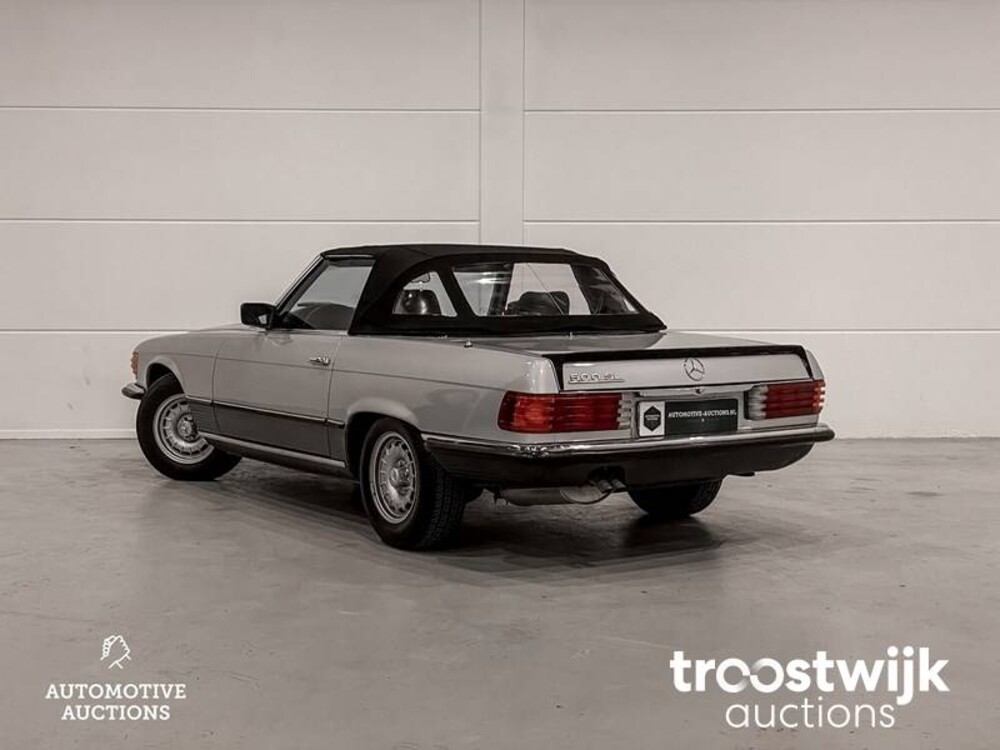 Mercedes-Benz 500SL W107-046 Auto