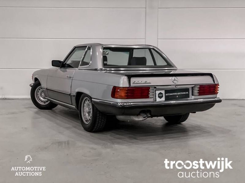 Mercedes-Benz 500SL W107-046 Auto