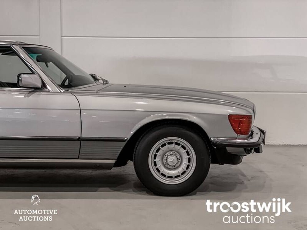 Mercedes-Benz 500SL W107-046 Auto
