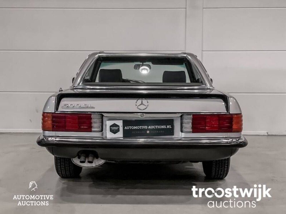Mercedes-Benz 500SL W107-046 Auto