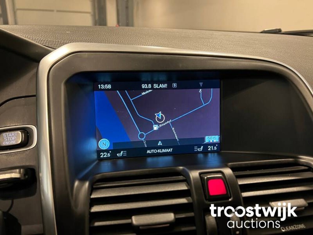 Volvo XC60 D3 R-Design 2.0 Auto