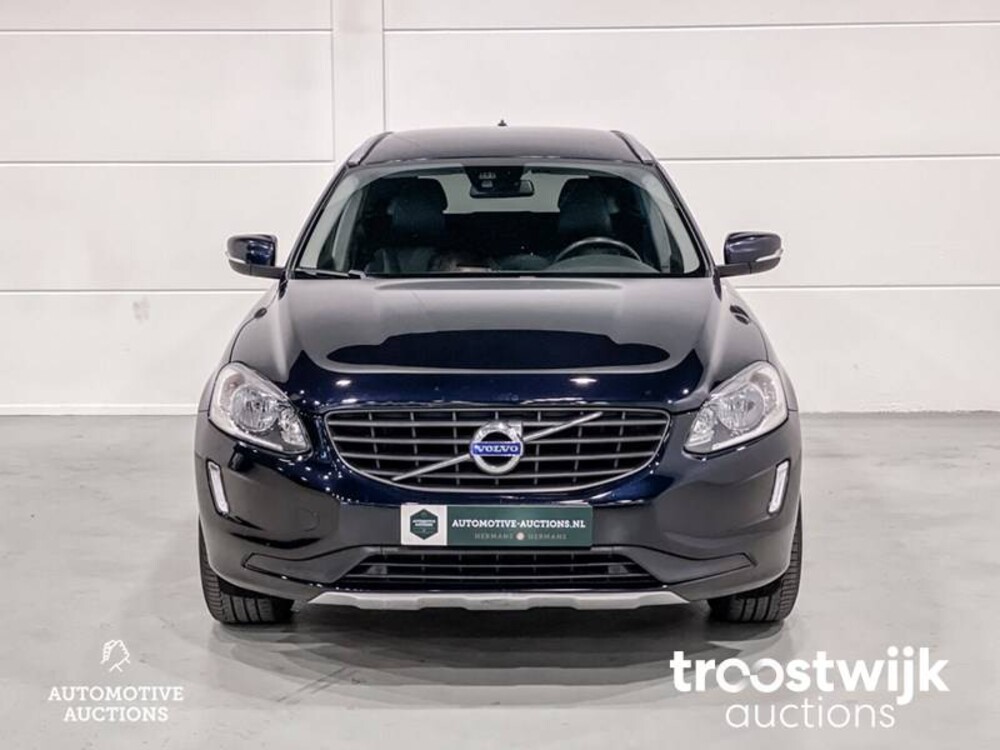 Volvo XC60 D3 R-Design 2.0 Auto