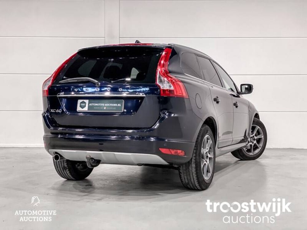 Volvo XC60 D3 R-Design 2.0 Auto