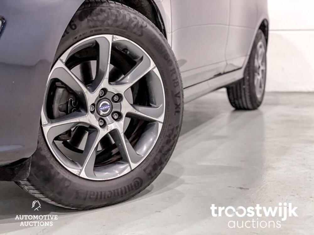 Volvo XC60 D3 R-Design 2.0 Auto