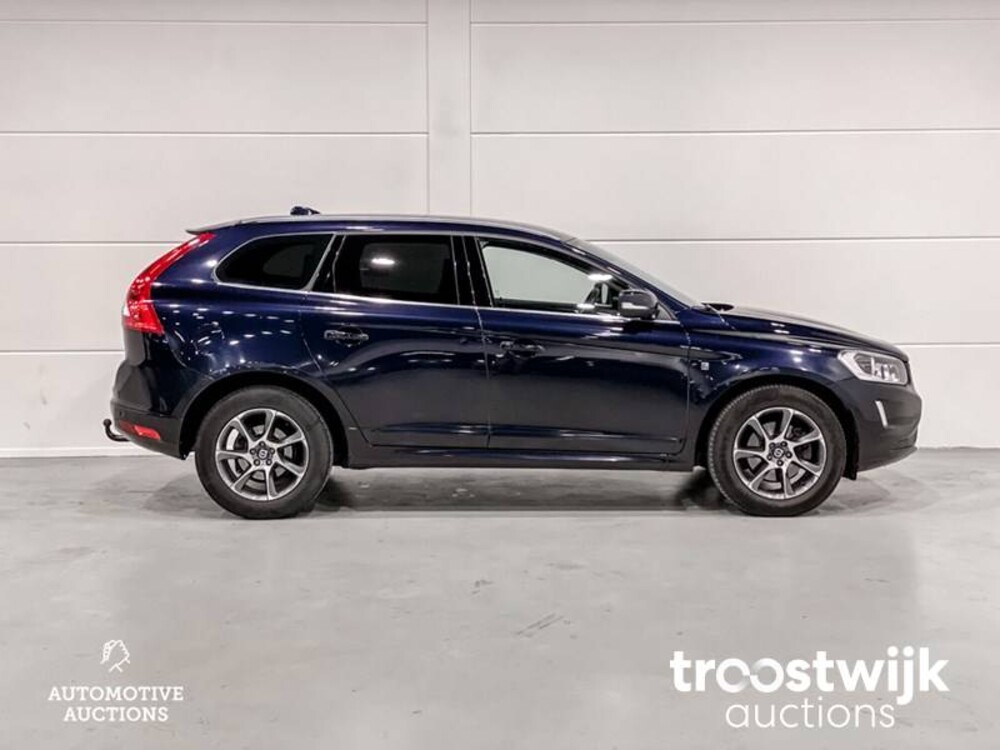 Volvo XC60 D3 R-Design 2.0 Auto