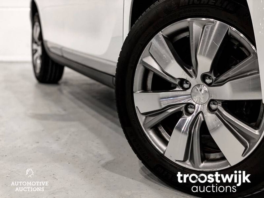 Peugeot 2008 1.2 VTi Allure Pack Premium Plus Auto