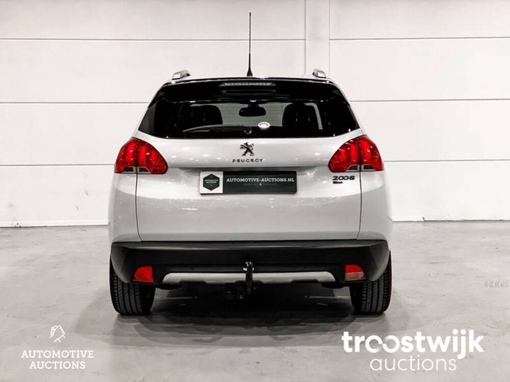 Peugeot 2008 1.2 VTi Allure Pack Premium Plus Auto