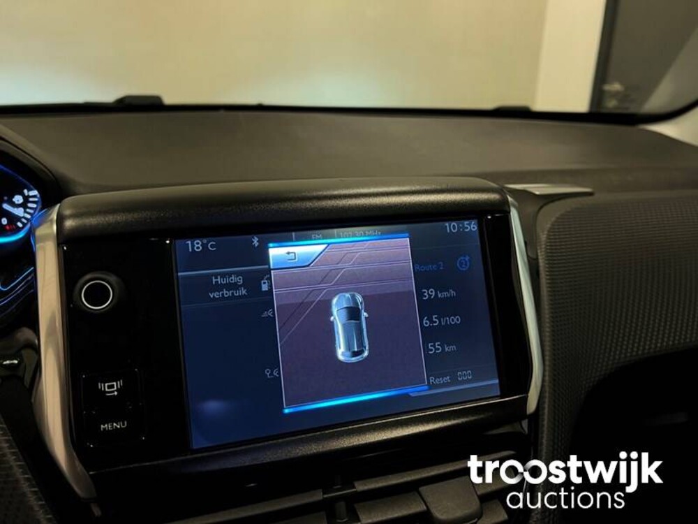 Peugeot 2008 1.2 VTi Allure Pack Premium Plus Auto