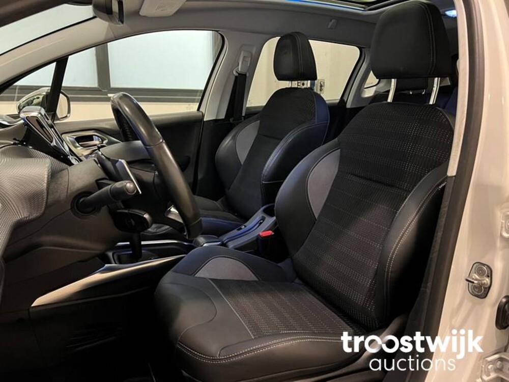 Peugeot 2008 1.2 VTi Allure Pack Premium Plus Auto