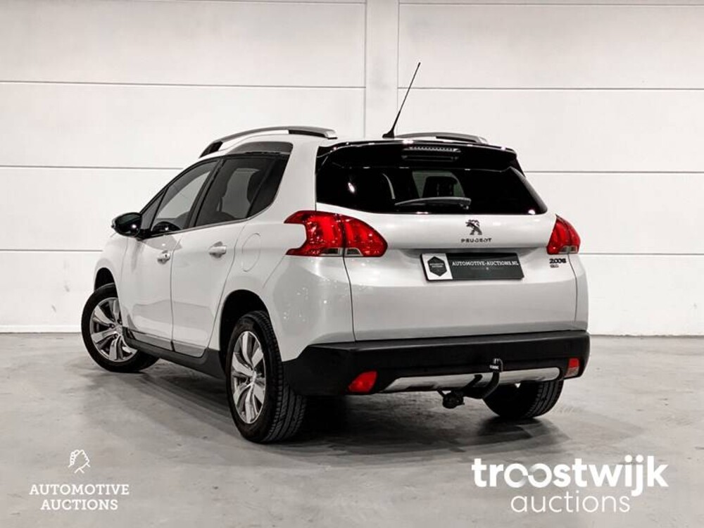 Peugeot 2008 1.2 VTi Allure Pack Premium Plus Auto