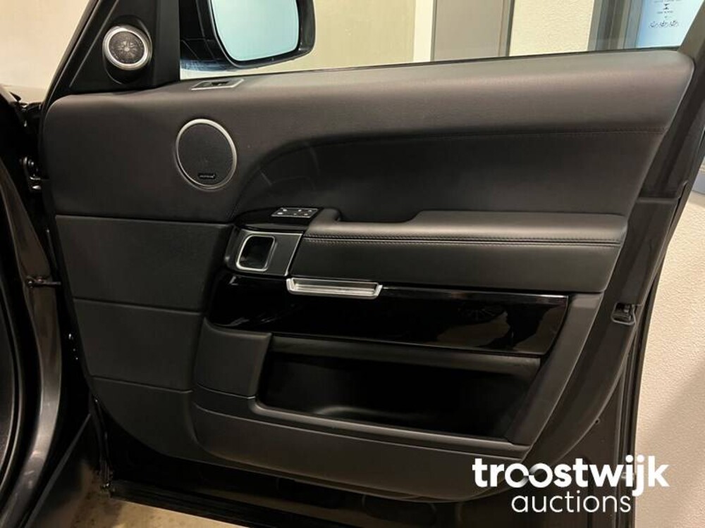 Land Rover Range Rover 4.4 SDV8 Autobiography Auto