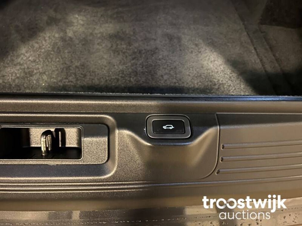 Land Rover Range Rover 4.4 SDV8 Autobiography Auto