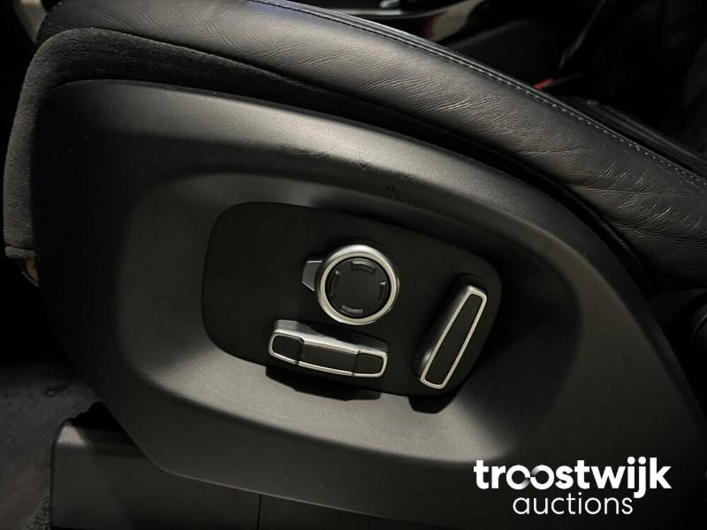 Land Rover Range Rover 4.4 SDV8 Autobiography Auto