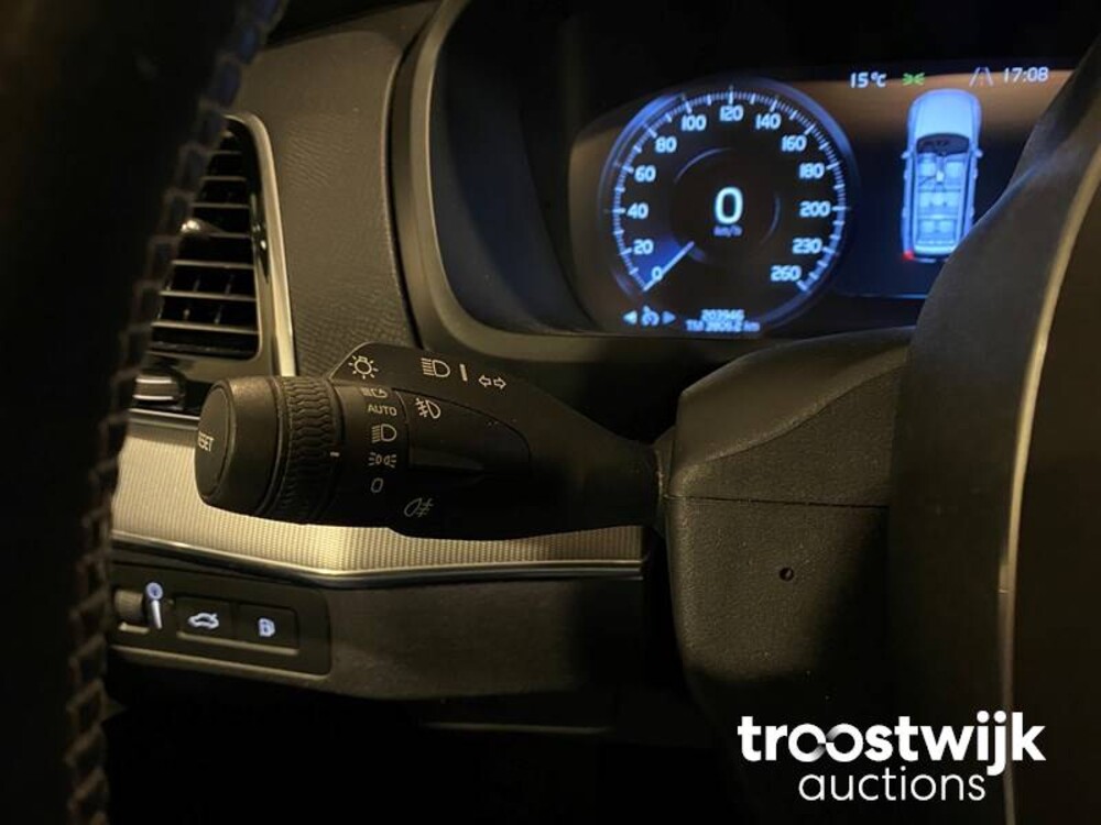 Volvo XC90 2.0 T8 Twin Engine AWD Inscription Auto