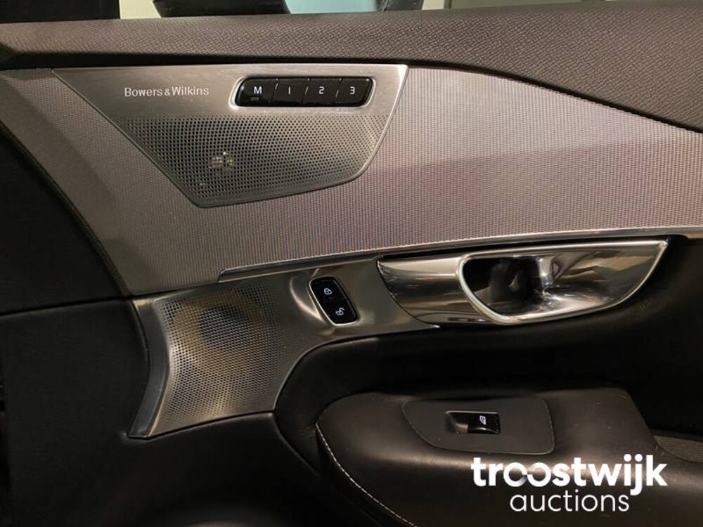 Volvo XC90 2.0 T8 Twin Engine AWD Inscription Auto