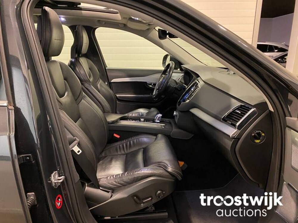 Volvo XC90 2.0 T8 Twin Engine AWD Inscription Auto