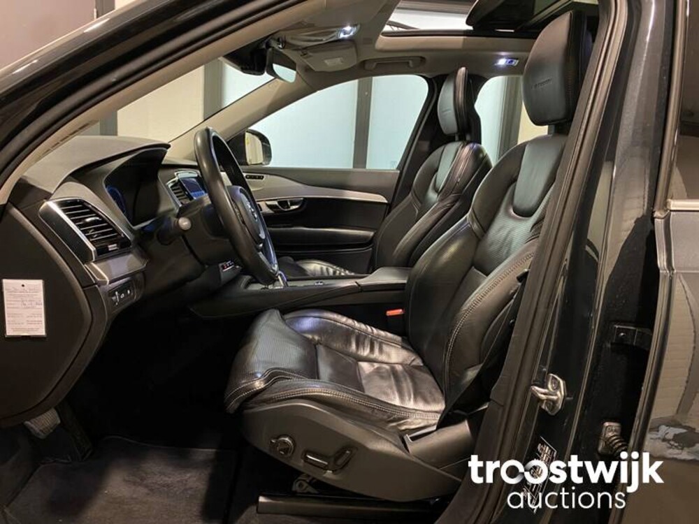 Volvo XC90 2.0 T8 Twin Engine AWD Inscription Auto