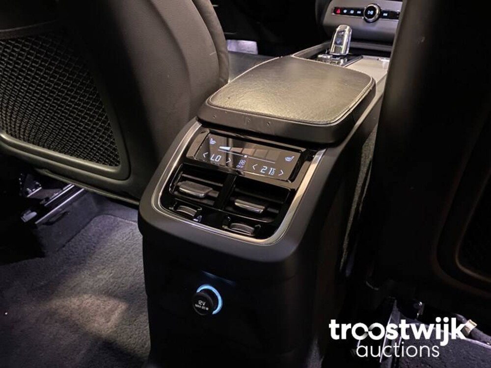 Volvo XC90 2.0 T8 Twin Engine AWD Inscription Auto