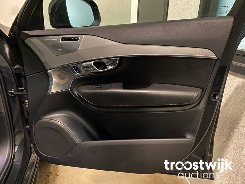 Volvo XC90 2.0 T8 Twin Engine AWD Inscription Auto