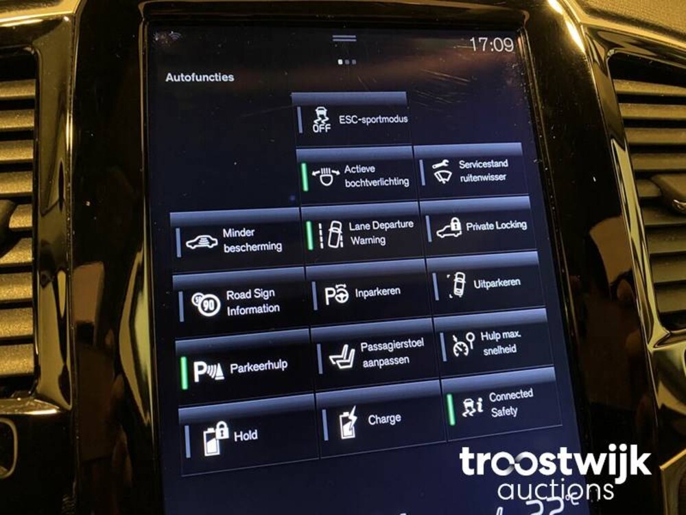 Volvo XC90 2.0 T8 Twin Engine AWD Inscription Auto