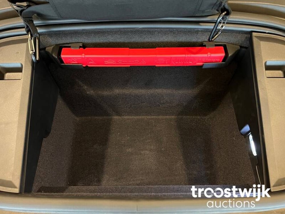 Porsche Taycan Turbo SportChrono SportDesign 680pk 2020