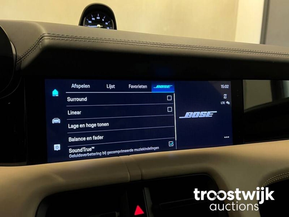 Porsche Taycan Turbo SportChrono SportDesign 680pk 2020