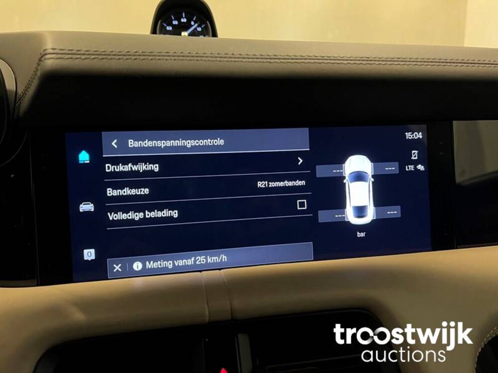 Porsche Taycan Turbo SportChrono SportDesign 680pk 2020