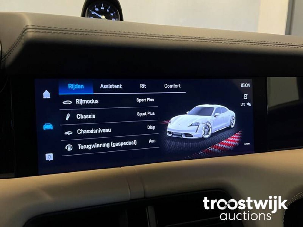 Porsche Taycan Turbo SportChrono SportDesign 680pk 2020