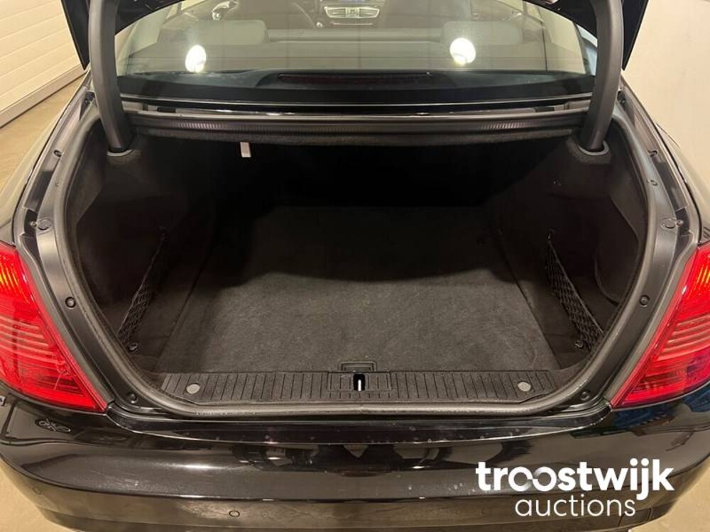 Mercedes-Benz CL63 AMG Auto