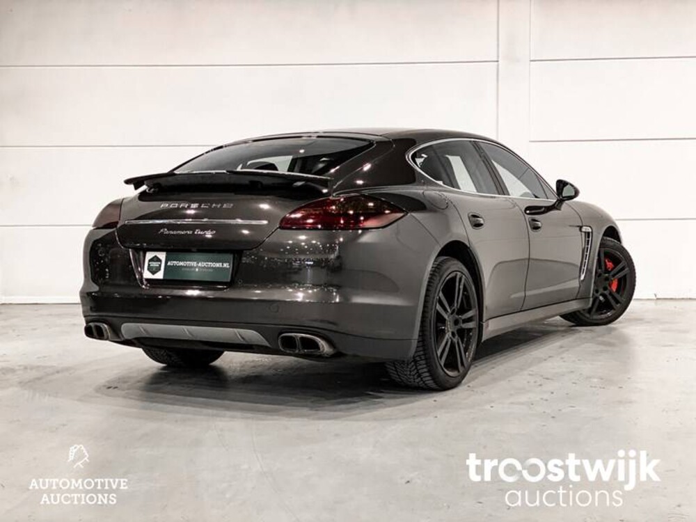 Porsche Panamera Turbo 4.8 Auto