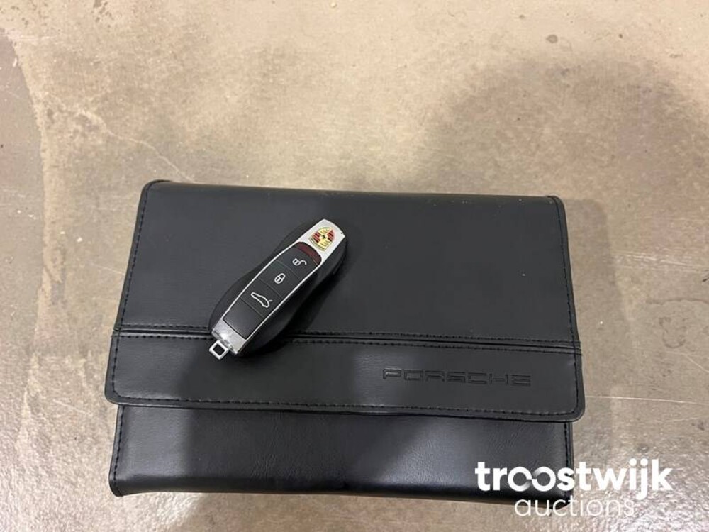 Porsche Panamera Turbo 4.8 Auto