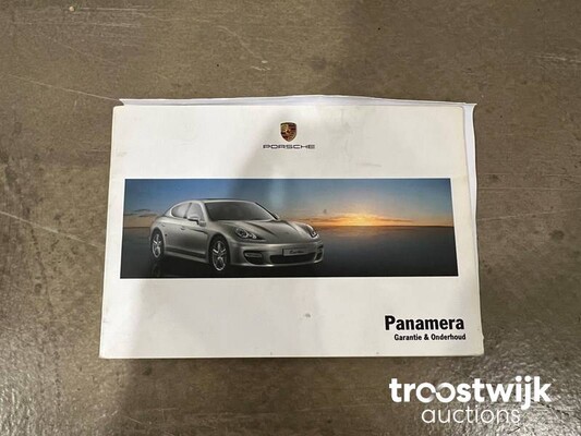 Porsche Panamera Turbo 4.8 Auto