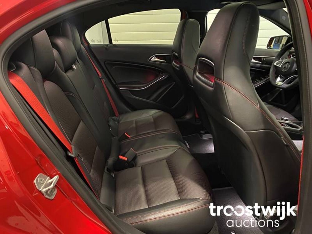 Mercedes-Benz A45 AMG 4Matic Auto