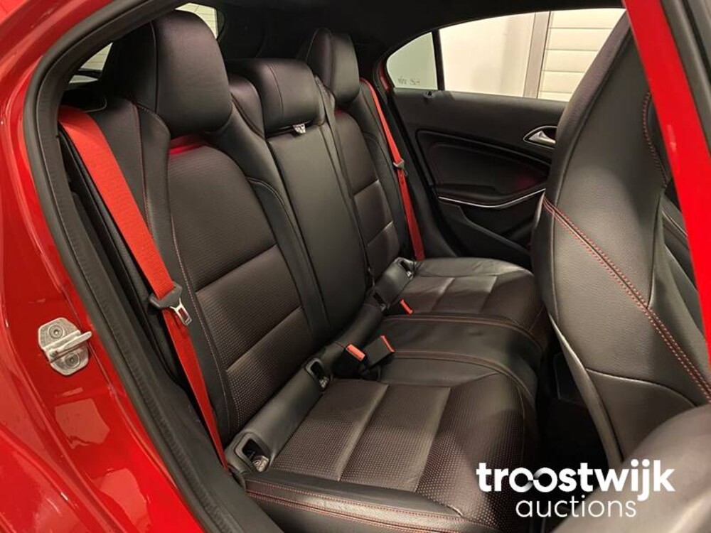 Mercedes-Benz A45 AMG 4Matic Auto