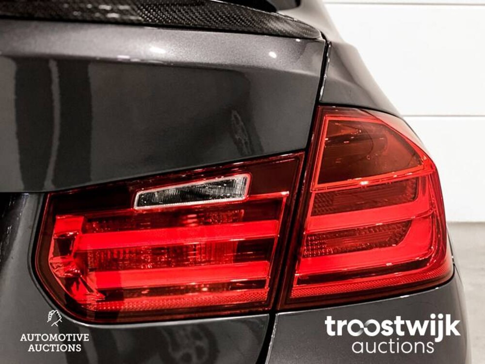 BMW 320i Executive Sportline 3-serie Auto